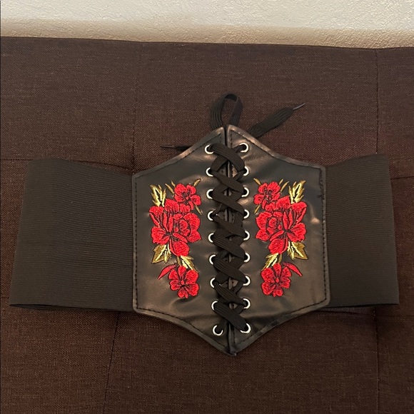 Fashion to Figure Accessories - #1050+ Floral Embroidered Black Corset Belt